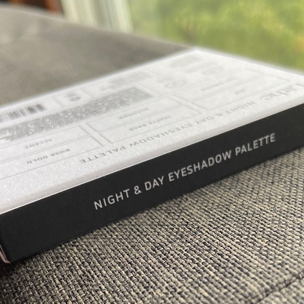 🏷️ BNIB Lithe Eyeshadow Palette - Elegant Shades - Picture 10 of 16